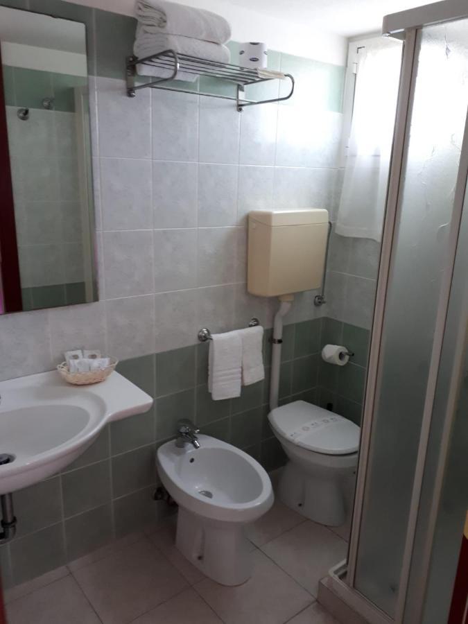 Hotel Ambra Cesenatico Buitenkant foto