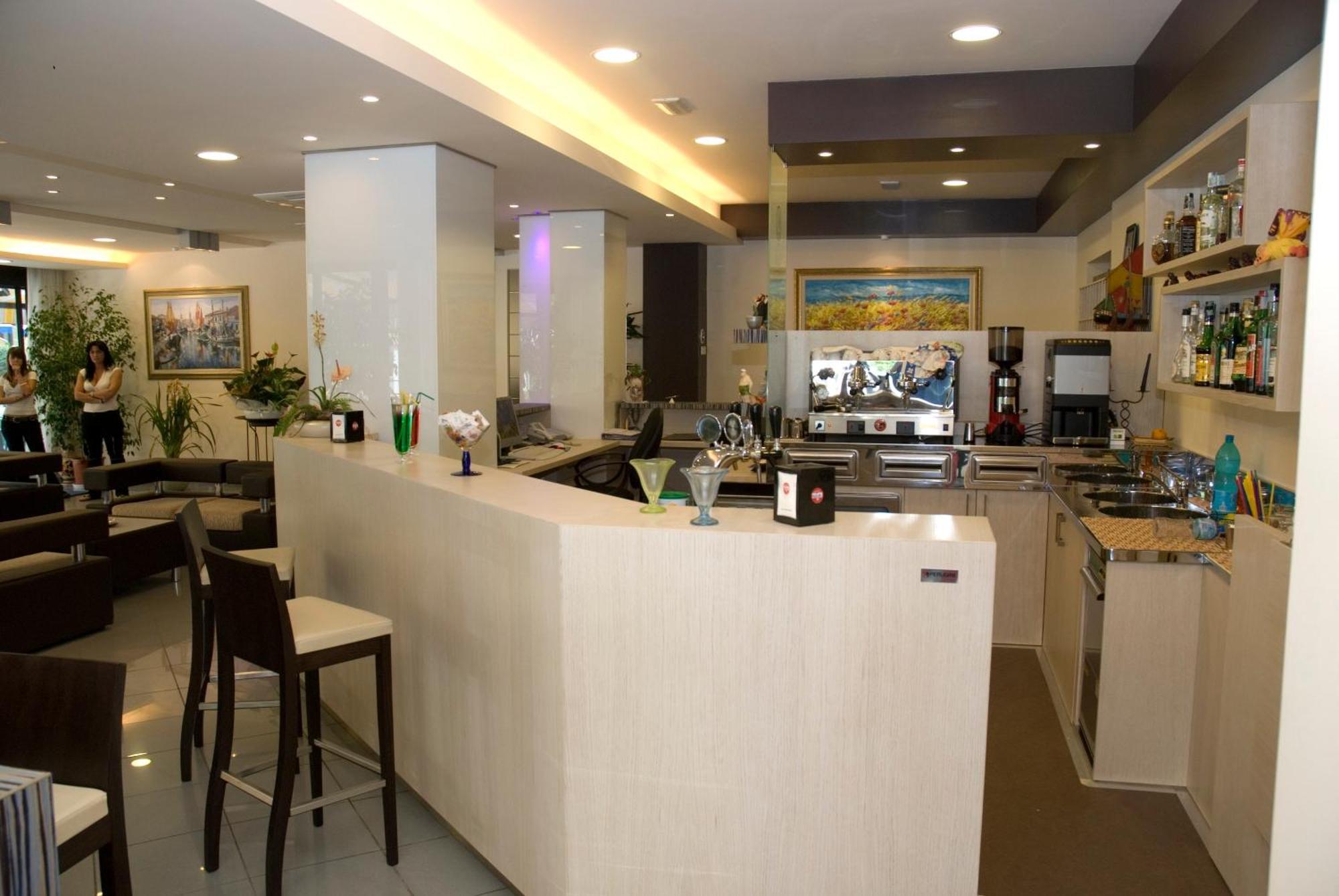 Hotel Ambra Cesenatico Buitenkant foto