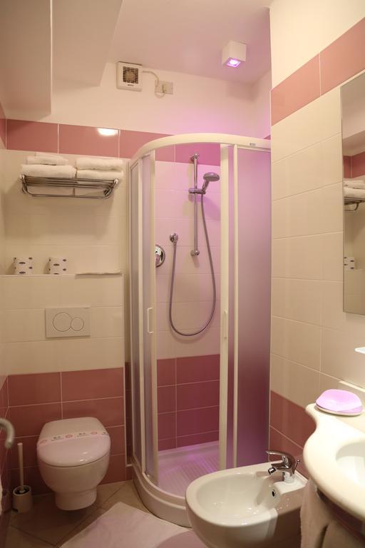 Hotel Ambra Cesenatico Kamer foto