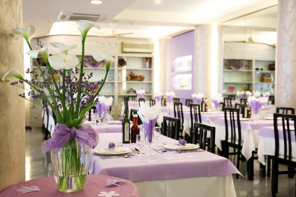 Hotel Ambra Cesenatico Buitenkant foto